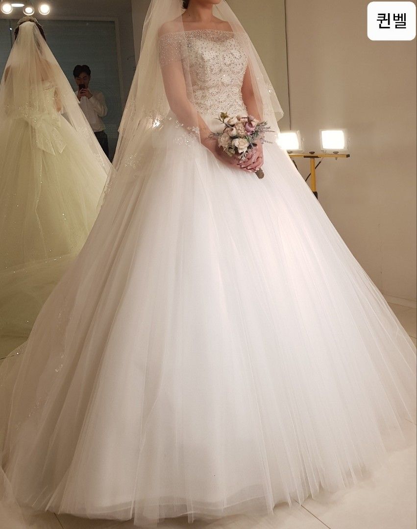 Pin by IDO WEDDING on Korean Wedding Gown / Bridal Collection | Violet  wedding, Wedding dresses photos, Wedding
