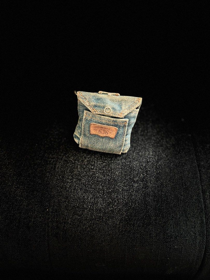 Levis coin hotsell