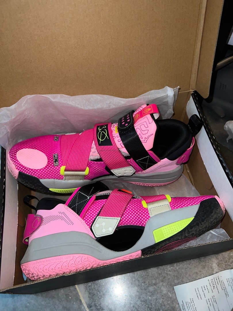 LINING Basketball Shoes PINK, Men's Fashion, Footwear, Sneakers on