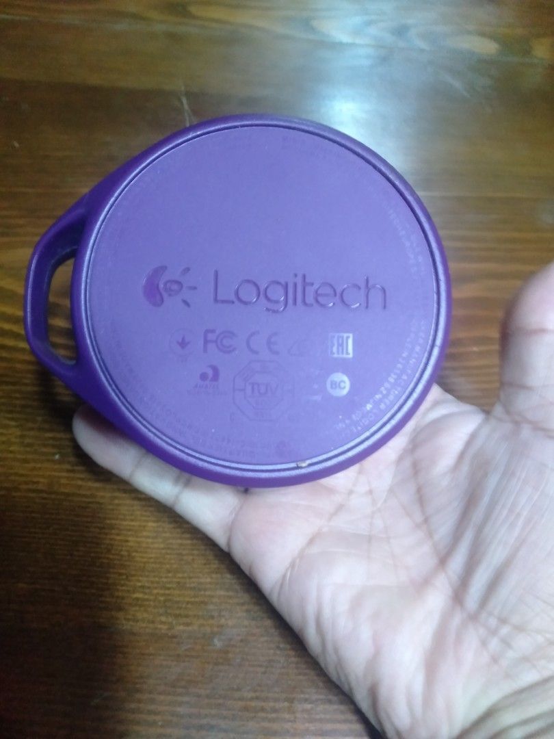 Logitech Bluetooth speaker orenge from US (Category: Soundbars, Speakers & Amplifiers) located in Caloocan City. Submitted by bravemoon_556cd5 (Listing ID 1224316505, Image 1). Description: pre own from US we ship nationwide gcash or Bank account payment mode.