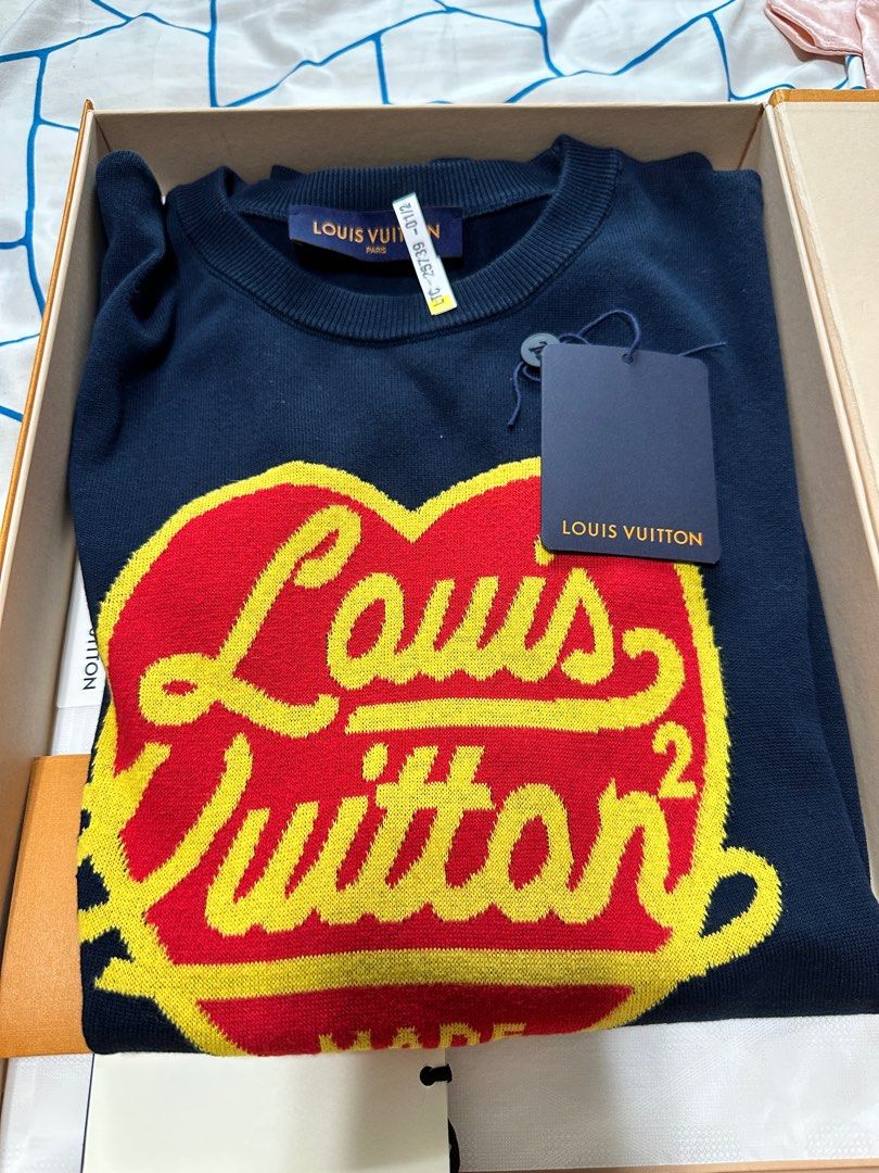 Louis Vuitton (LV) intarsia Jacquard Heart crewneck Tshirt, Men's Fashion,  Tops & Sets, Tshirts & Polo Shirts on Carousell