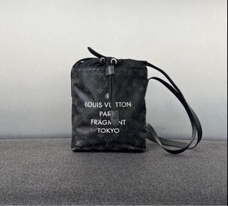 Louis Vuitton x Fragment 2017 Pre-owned Nano Bucket Bag - Black