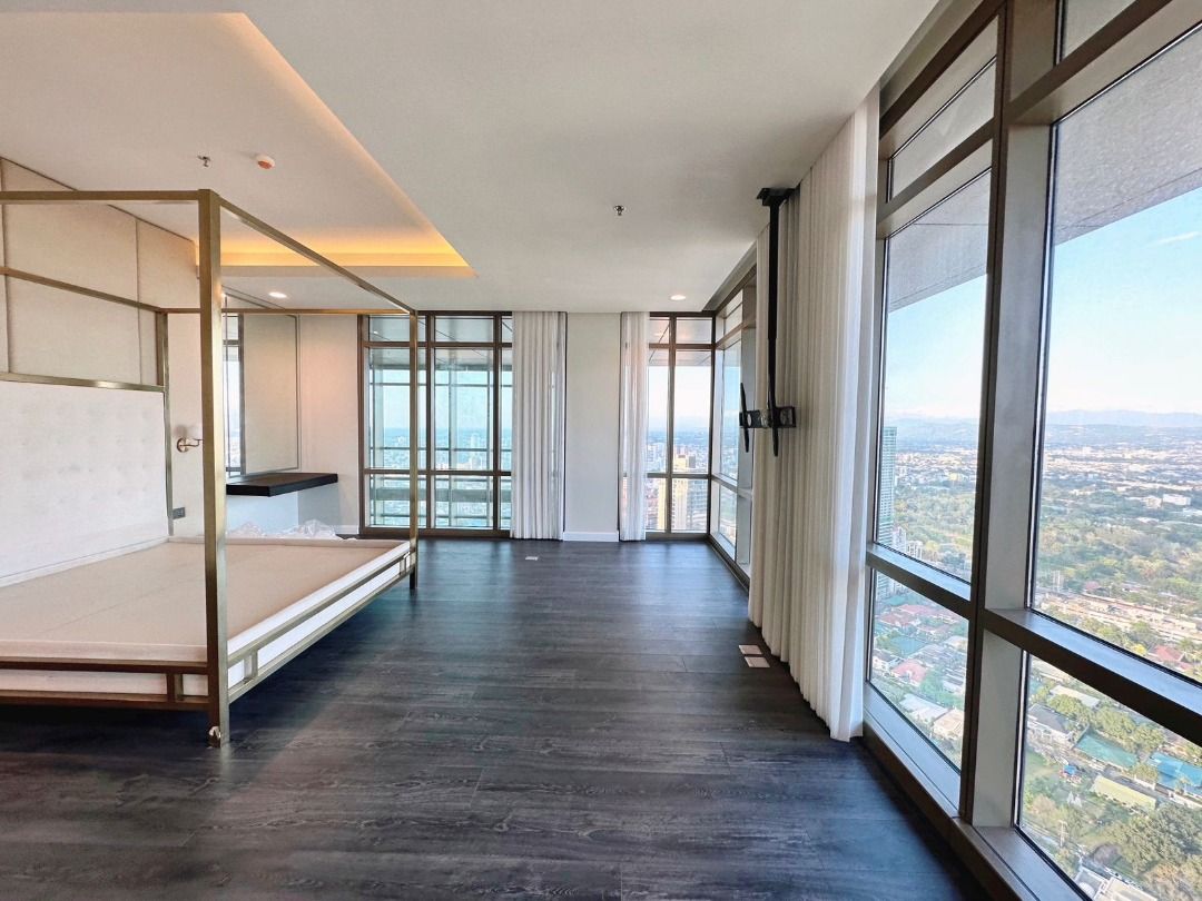 A closer look at Penthouse Apartment With Elevator Access By Owner