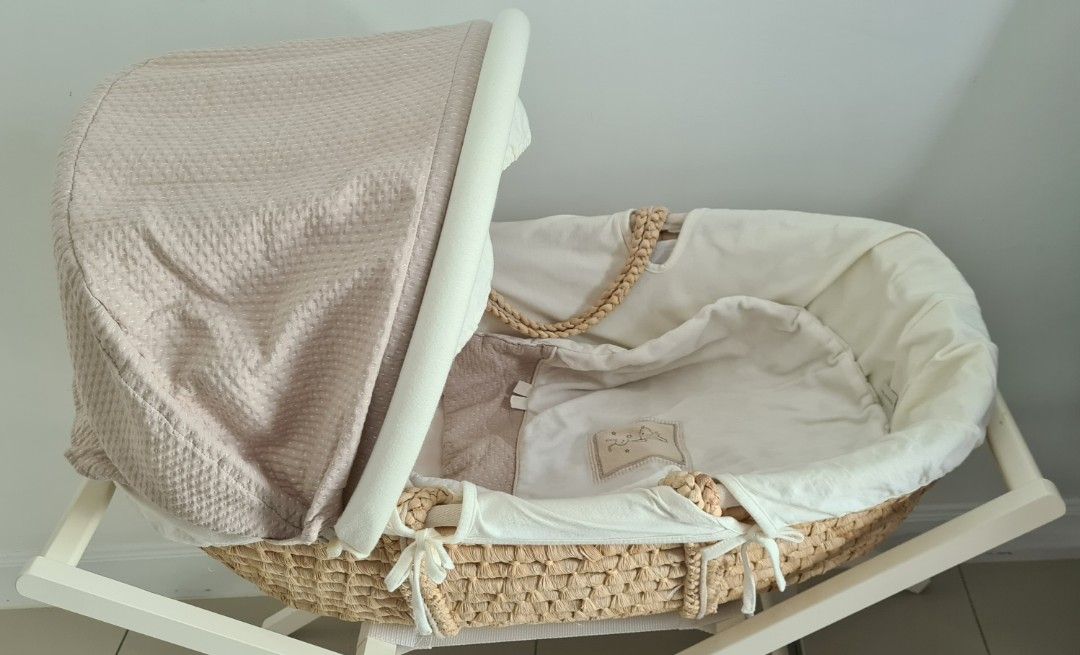 Mamas & Papas Moses (preloved), Babies & Kids, Baby