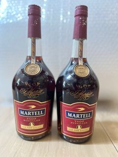 Martell VSOP Medaillon Old fine cognac 1.0L - Free Delivery