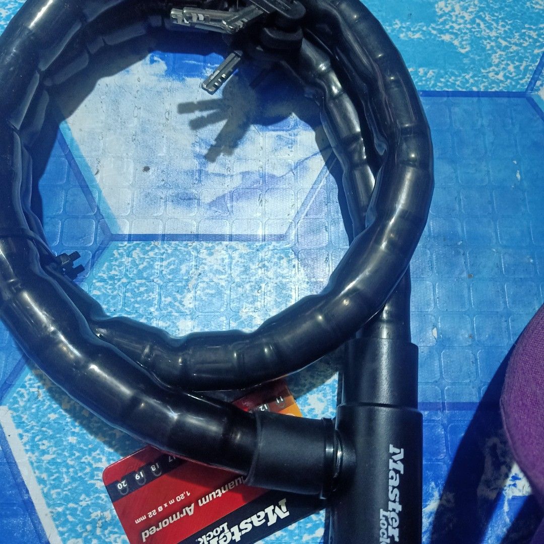 MASTER BIKE LOCK MOTORCYCLE PADLOCK CABLE LOCK LEVEL 14 (Category: Other Security Devices) located in Manila. Submitted by baby1974 (Listing ID 1224198540, Image 2). Description: MASTER BIKE LOCK MOTORCYCLE PADLOCK CABLE LOCK LEVEL 14 #8115-d.