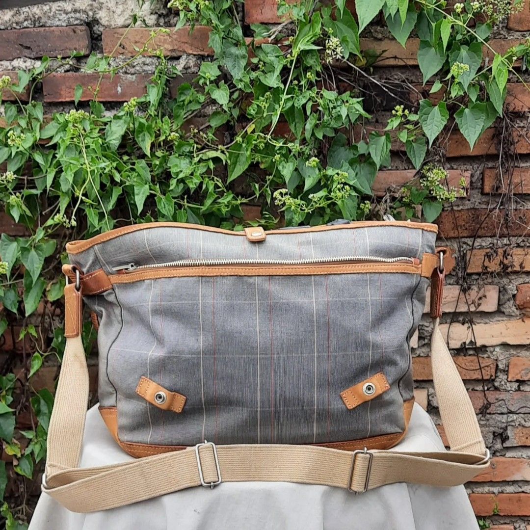 Masterpiece messenger bag