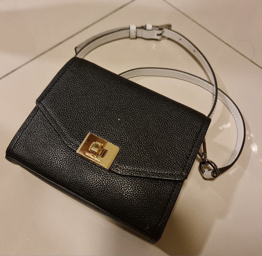 Michael Kors Cassie Leather XS Crossbody, Women's Fashion, Bags & Wallets,  Shoulder Bags on Carousell