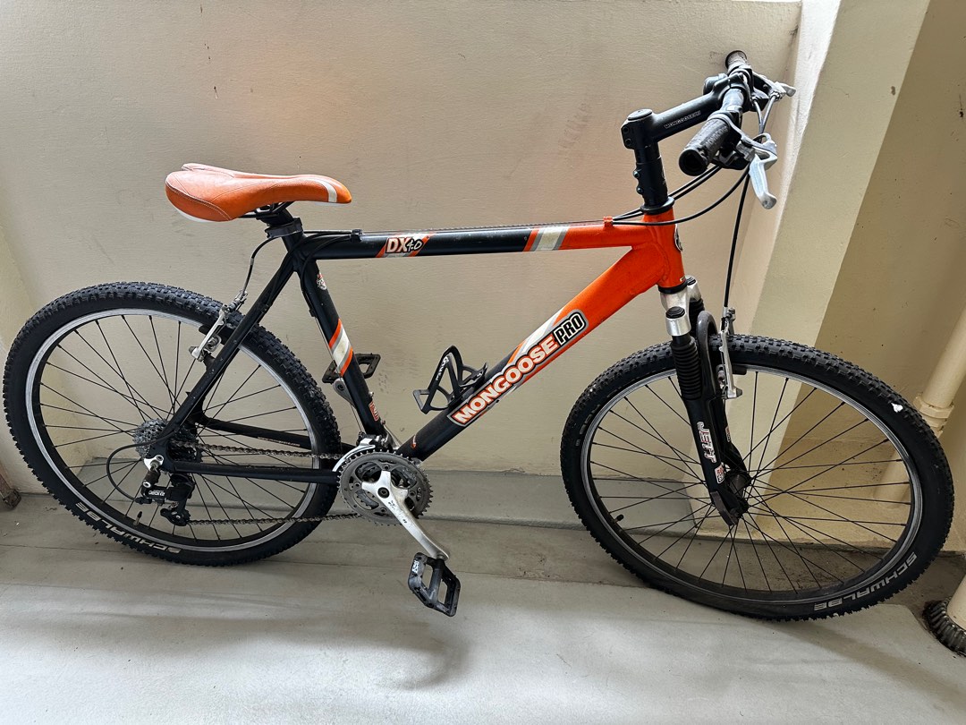 Mongoose pro deals mountain bike price