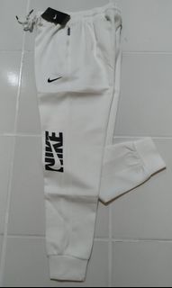 (Kategori: ) berada di . Dikirim oleh kinglabel (ID iklan 1220798059, Gambar 1). Deskripsi: .
