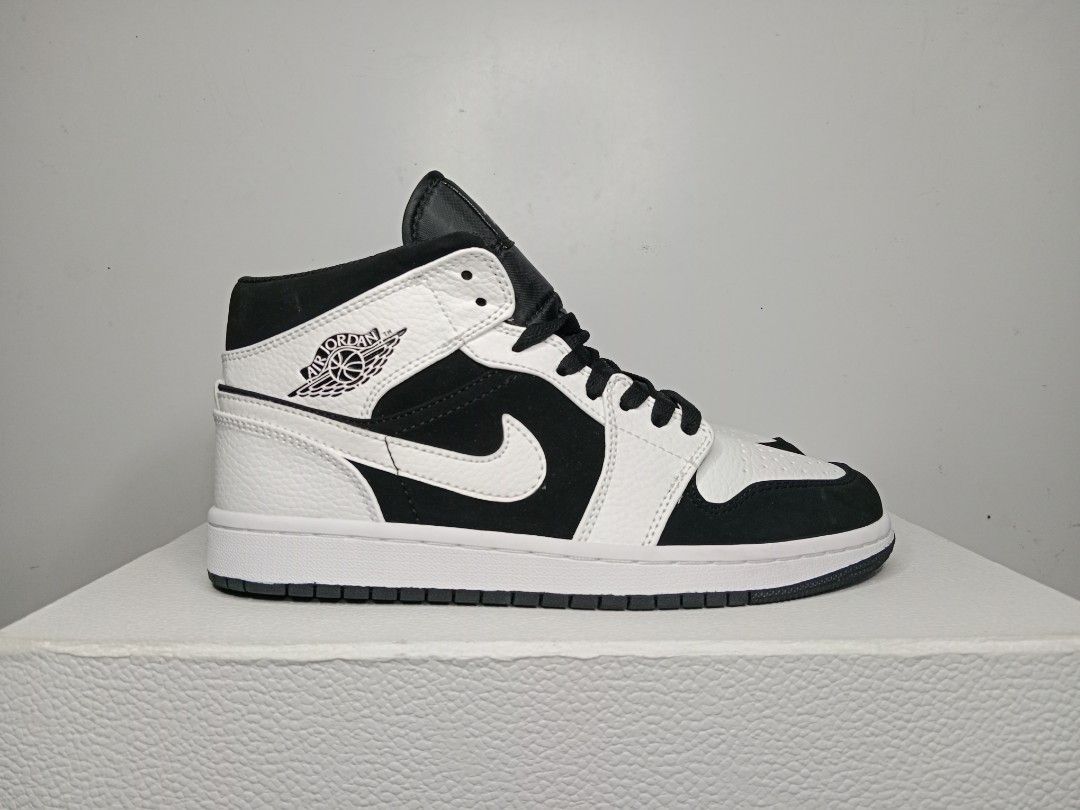 nike air jordan 1 tuxedo