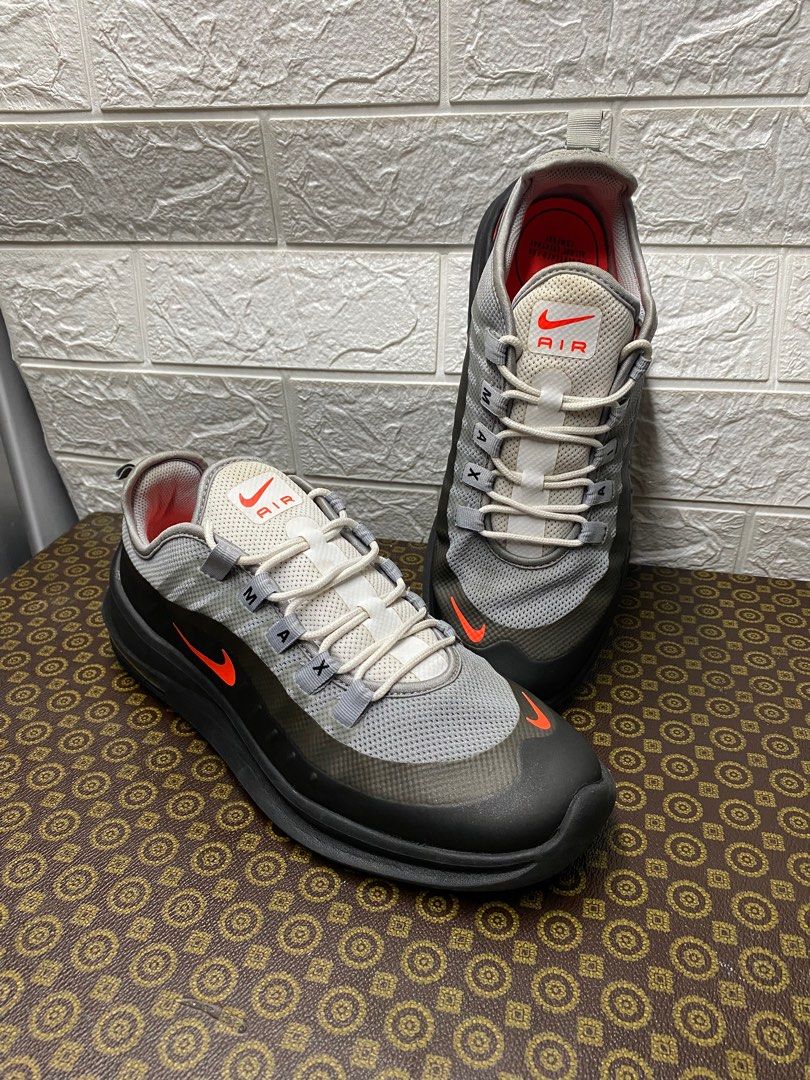 Nike Air Max Axis Wolf Grey Total Crimson