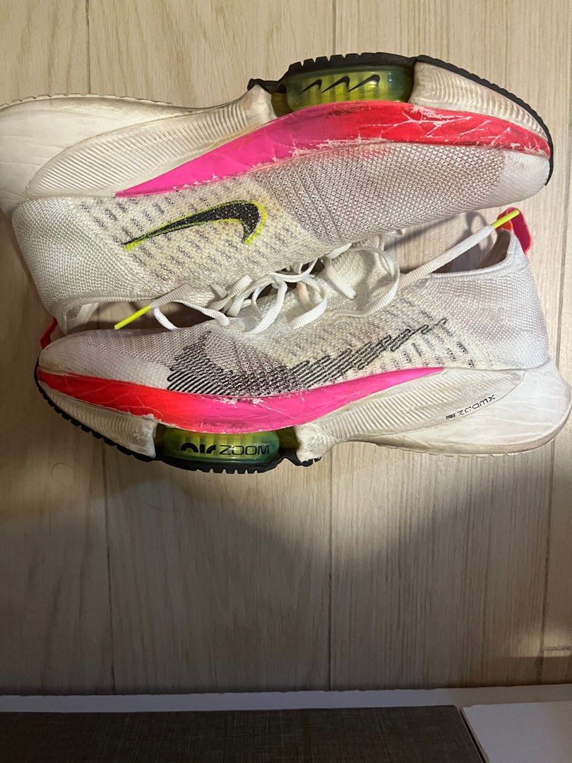 Nike Air Zoom Tempo NEXT% FK, 名牌, 鞋及波鞋- Carousell