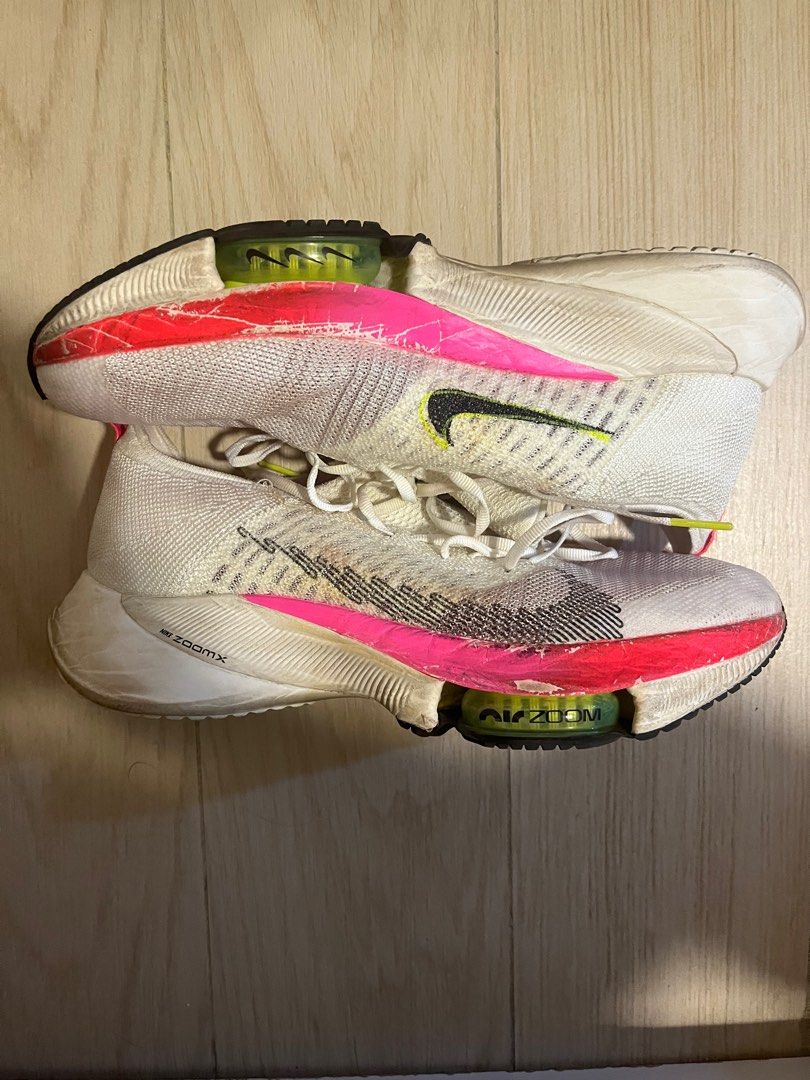 Nike Air Zoom Tempo NEXT% FK, 名牌, 鞋及波鞋- Carousell
