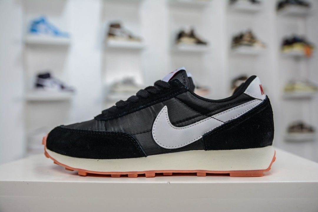 Nike Waffles Daybreak SP Black W 2022 CK2351 001 Raya Sale Women s Fashion Footwear Sneakers on Carousell