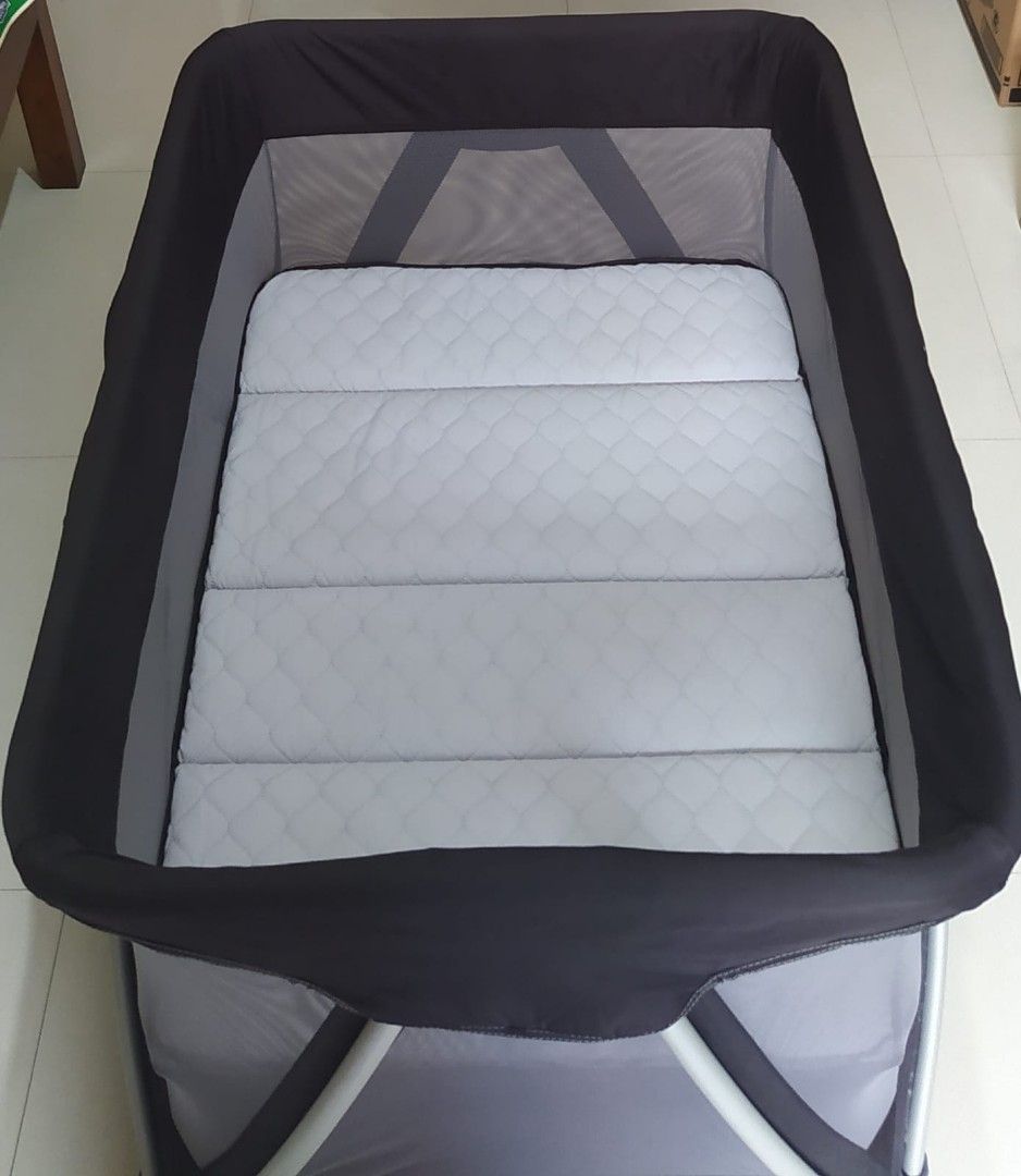 Bundling Nuna Sena Baby Crib in Night (Black) + Kasur Latex Doogle