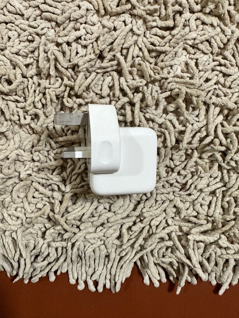 Original Apple 10W Charger iPhone iPad, Mobile Phones & Gadgets, Mobile