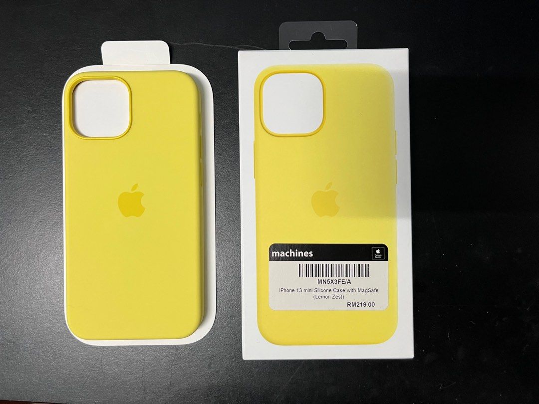 iPhone 13 mini Silicone Case with MagSafe - Lemon Zest - Business - Apple  (AE)