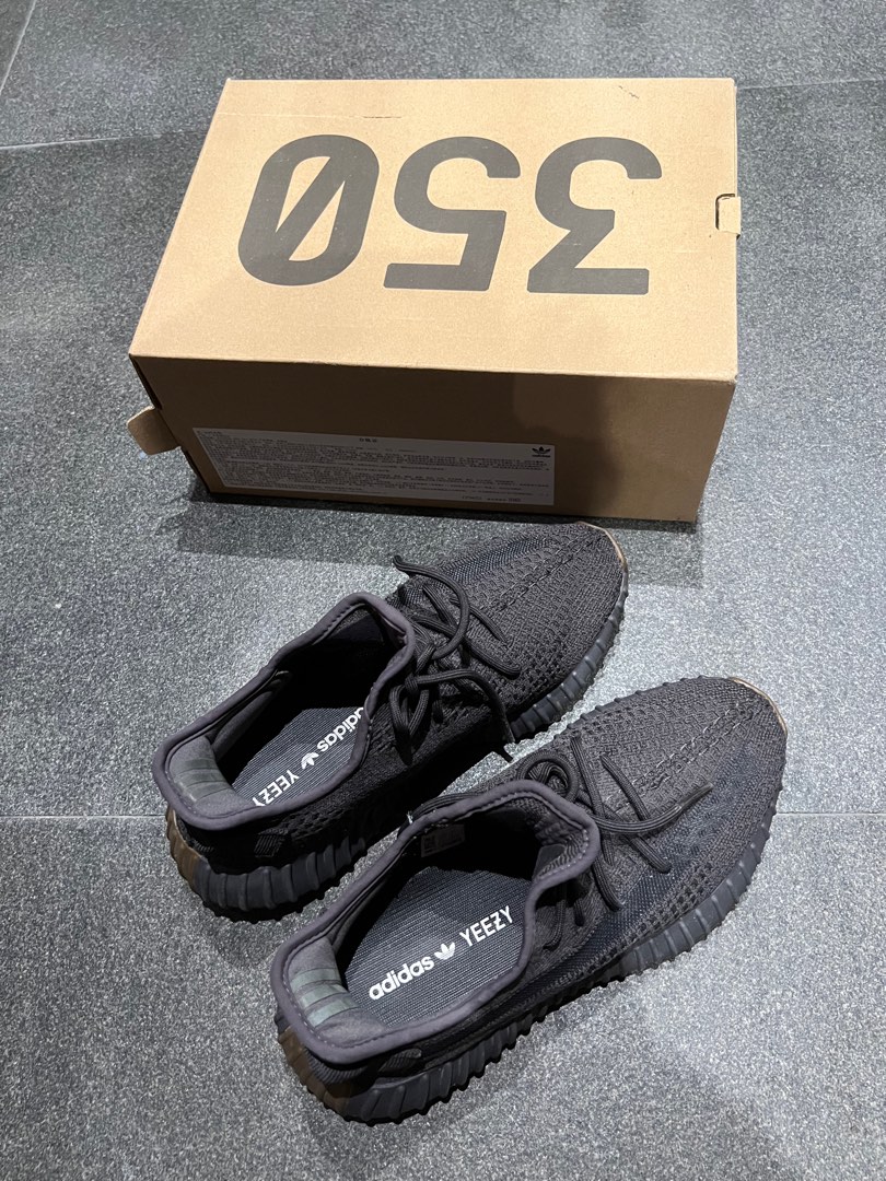 Original Yeezy Boost 350 V2 Cinder
