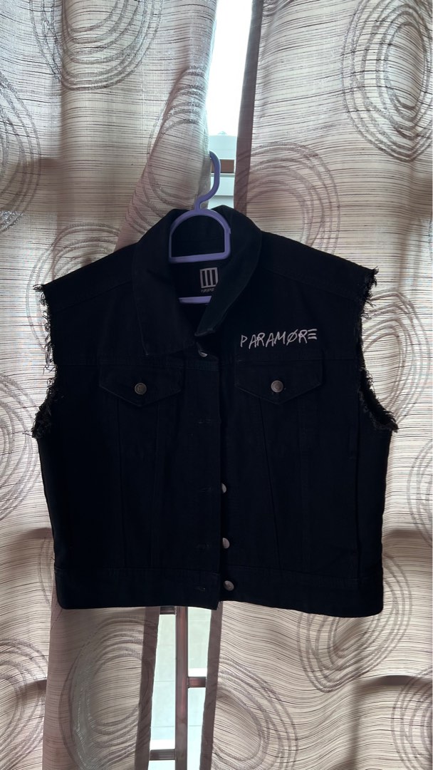 Paramore Jacket, Women's Fashion, Coats, Jackets and Outerwear on Carousell
