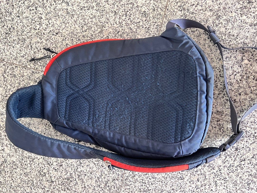 Patagonia sling bag, Men's Fashion, Bags, Sling Bags on Carousell