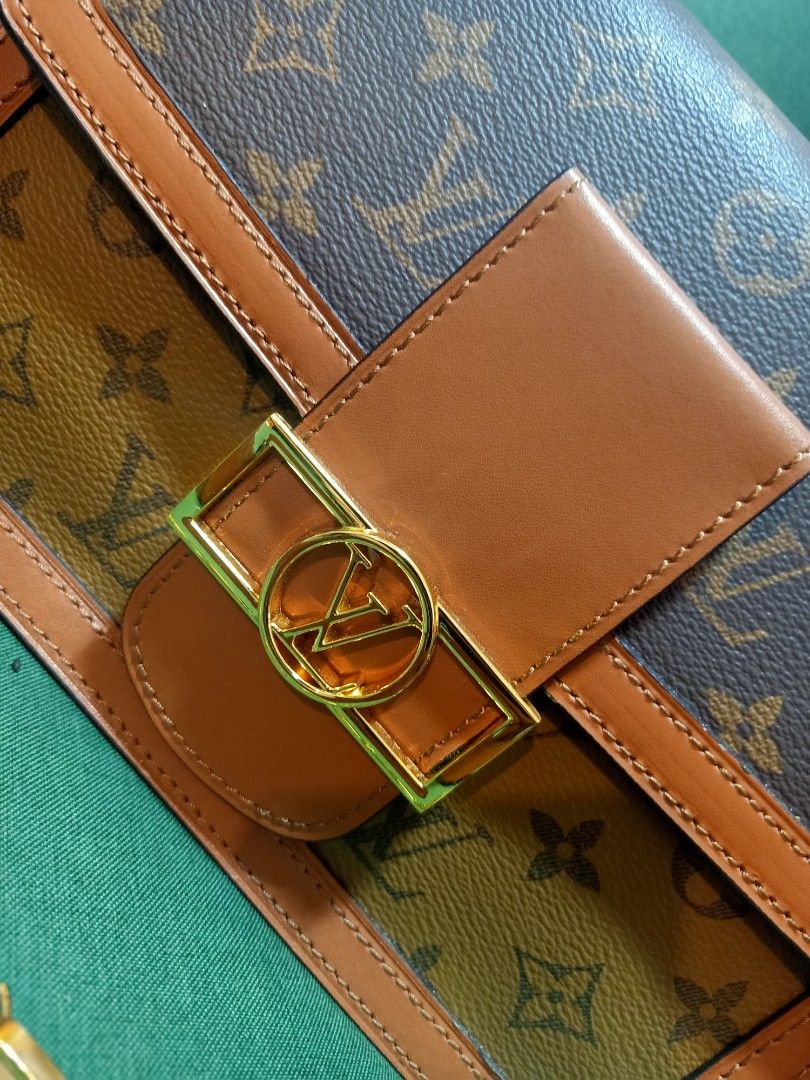 Preloved Lv dauphine (Category: Luxury Bags & Wallets) located in Cebu City. Submitted by day.98 (Listing ID 1224148977, Image 2). Description: selected from japan surplus pure leather genuine leather coded with dust bag no flaws.