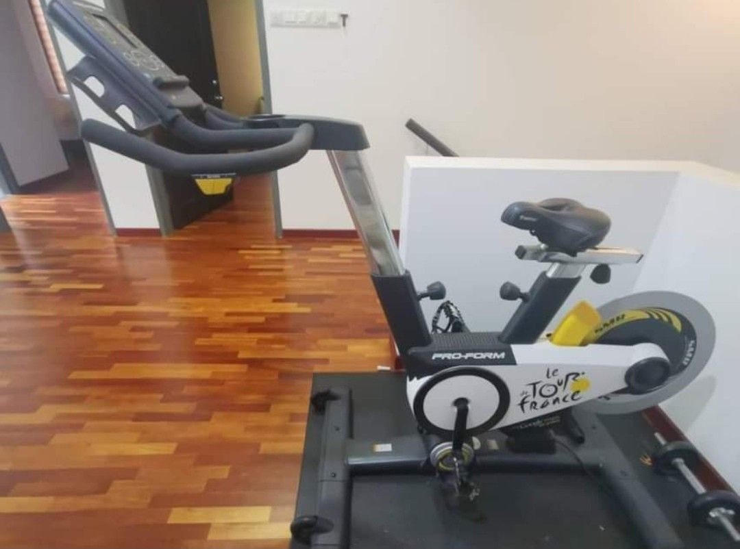 Proform le tour de france 4.0 spin bike store