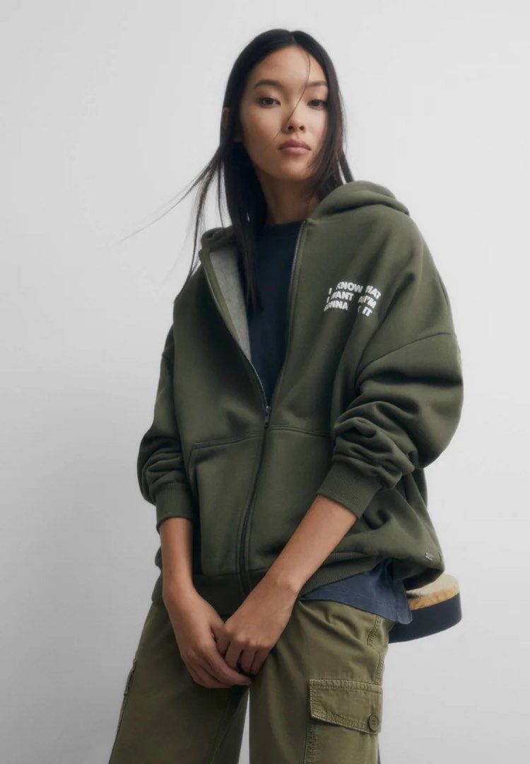 Pull and top bear khaki hoodie