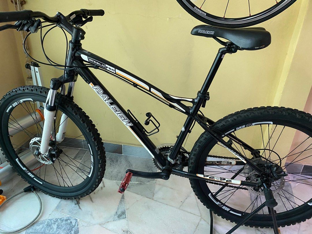 Raleigh Diablo Pro Mountain Bike KEMASRAYA Sports Equipment