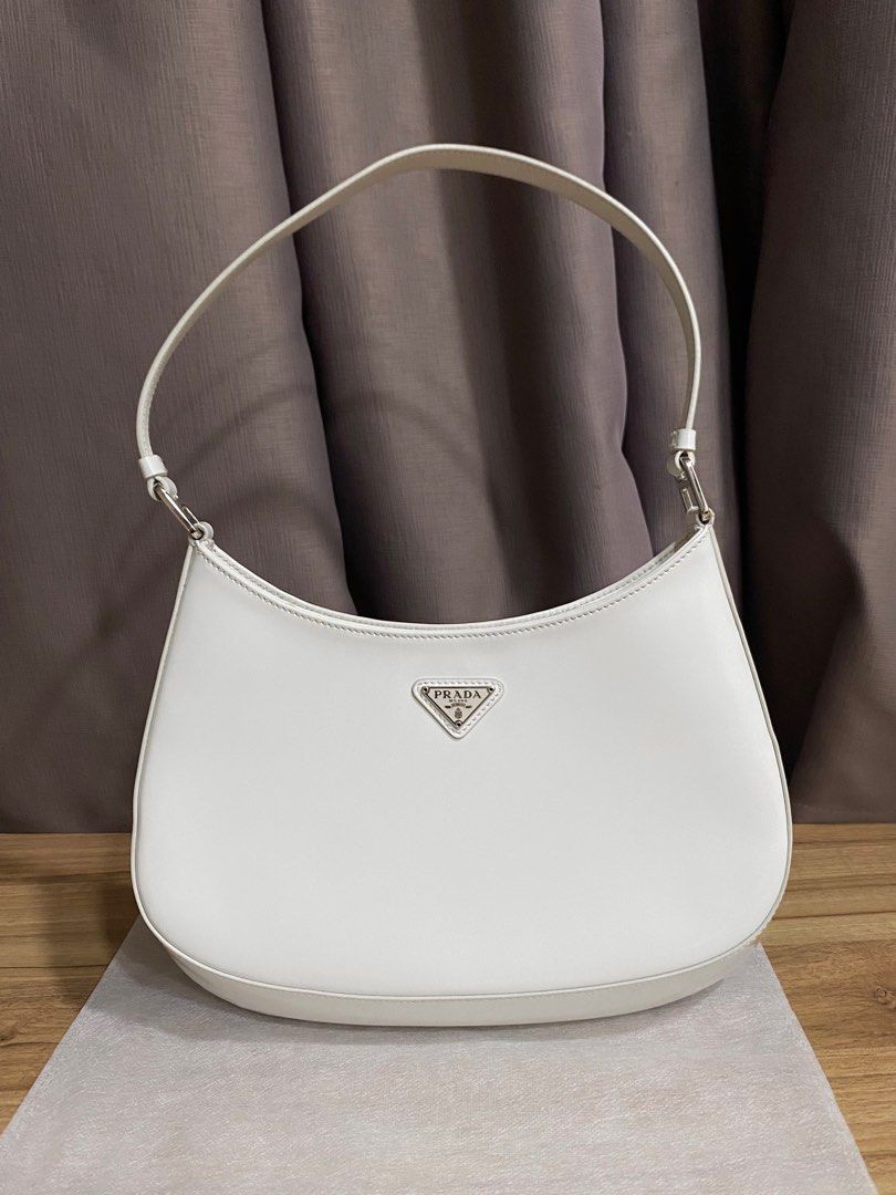White prada discount shoulder bag