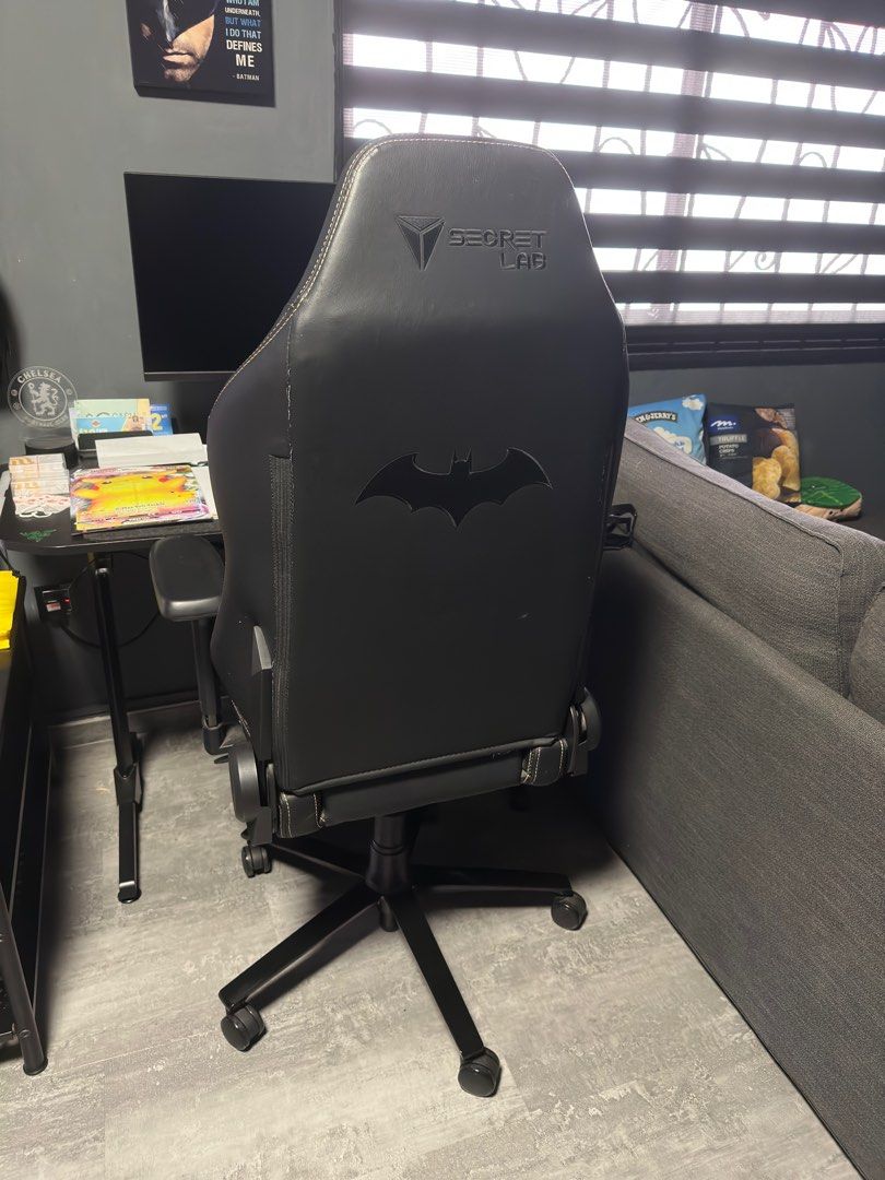 Secretlab hot sale omega batman