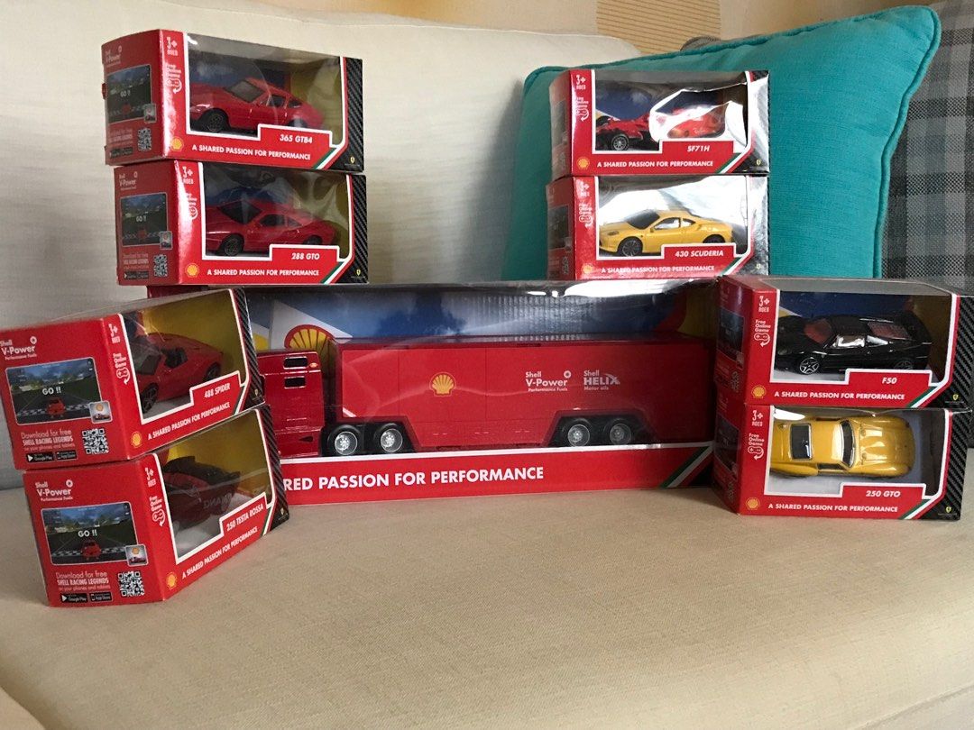 Shell collections (Category: Fan Merchandise) located in Petaling Jaya. Submitted by sydrh (Listing ID 1224220608, Image 3). Description: 7 sets of Shell car collections over the years. Negotiable still. Strictly be COD.