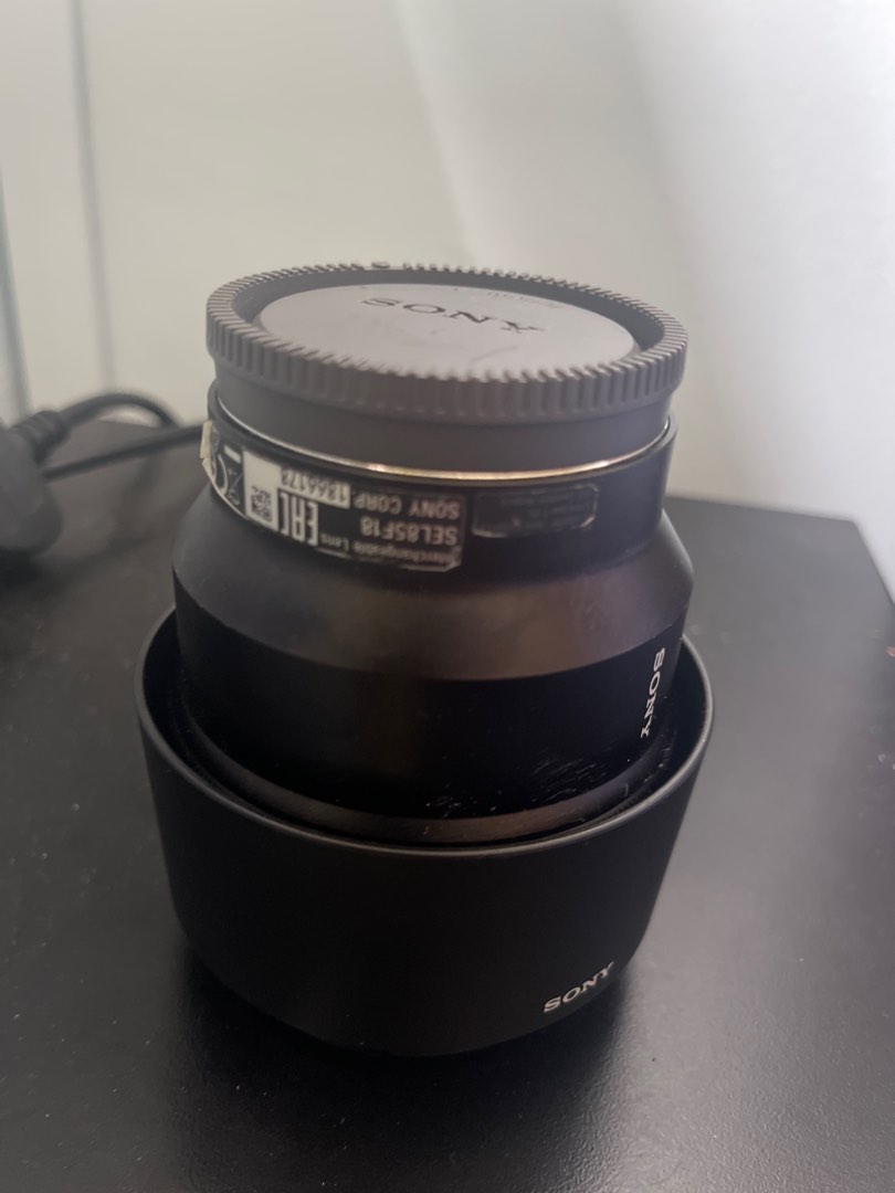 Sony 85mm F1.8, Photography, Lens & Kits on Carousell