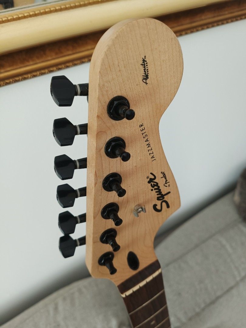 Squier Jazzmaster, Hobbies & Toys, Music & Media, Musical Instruments ...