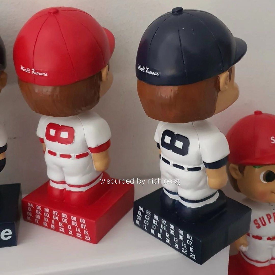 SUPREME BOBBLEHEAD