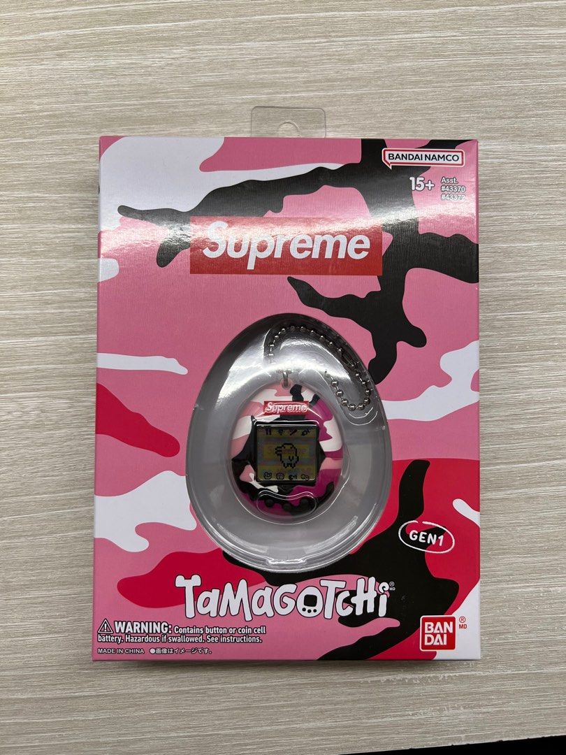 Supreme Tamagotchi Pink Color, 興趣及遊戲, 玩具& 遊戲類- Carousell