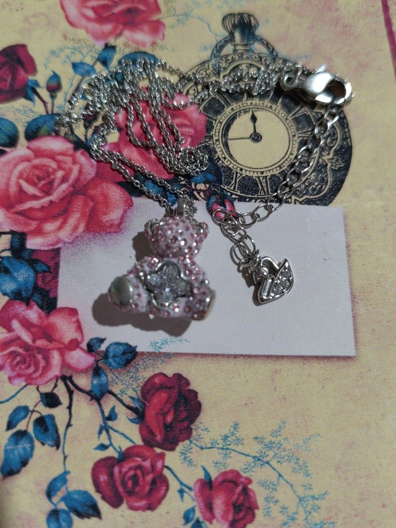 Swarovski 3D Teddy pendant (Category: Necklaces) located in Marikina City. Submitted by dlsctrading (Listing ID 1224217378, Image 2). Description: Unwanted gift given to my daughter. RFS: Raising funds for a new cp Price is negotiable...