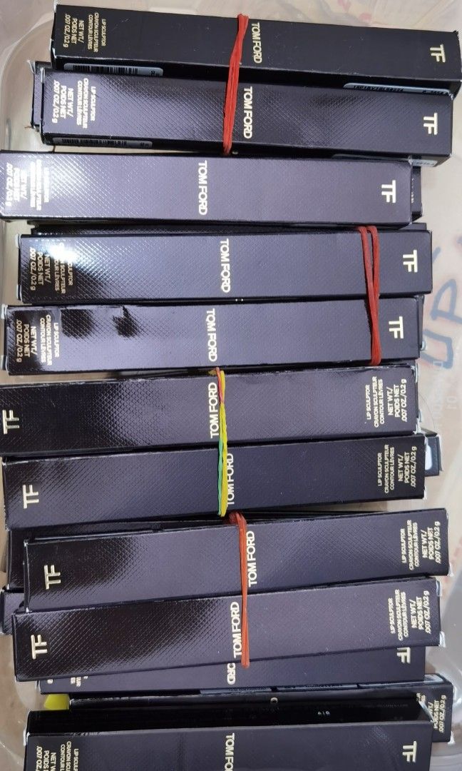 tom ford lip liner with brush on Carousell