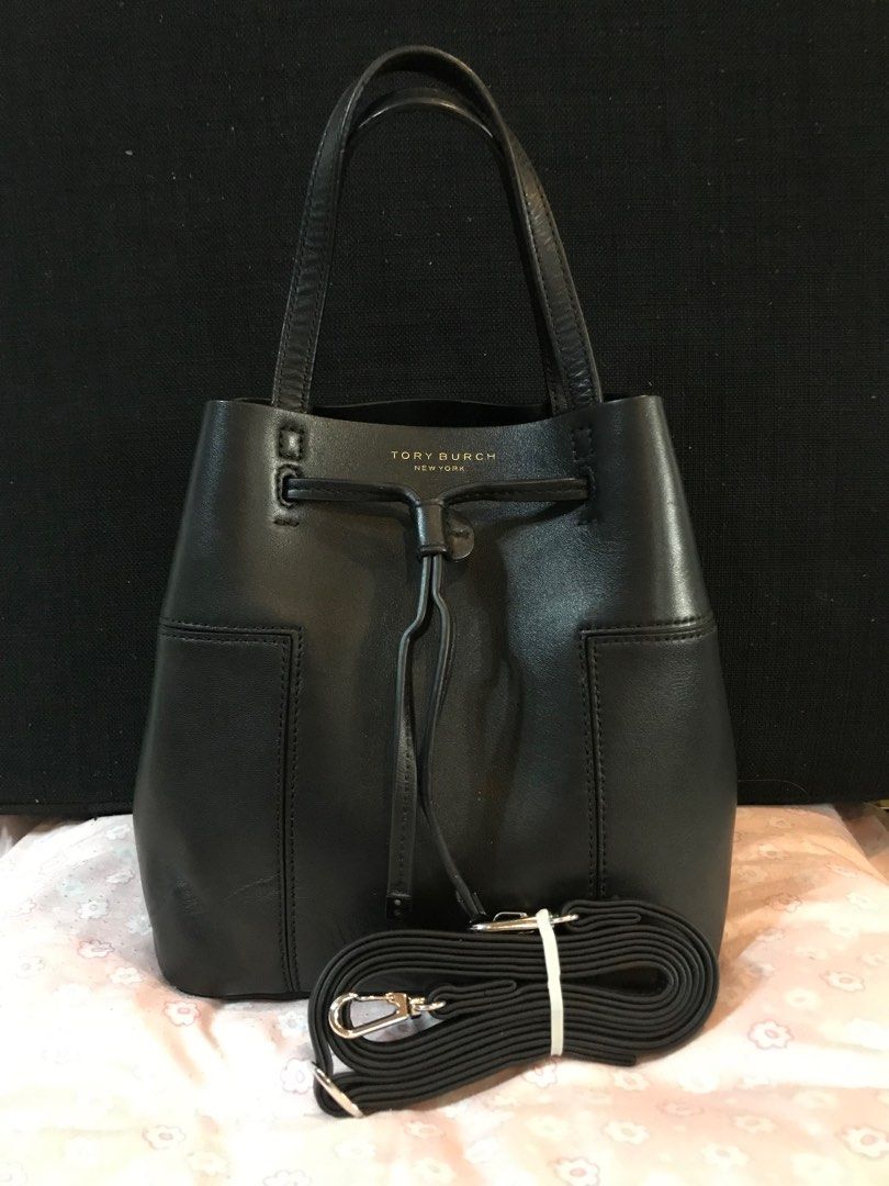 TORY BURCH Block T Small Bucket Bag, Luxury, Bags & Wallets on Carousell