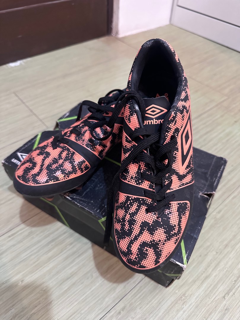 umbro girls cleats