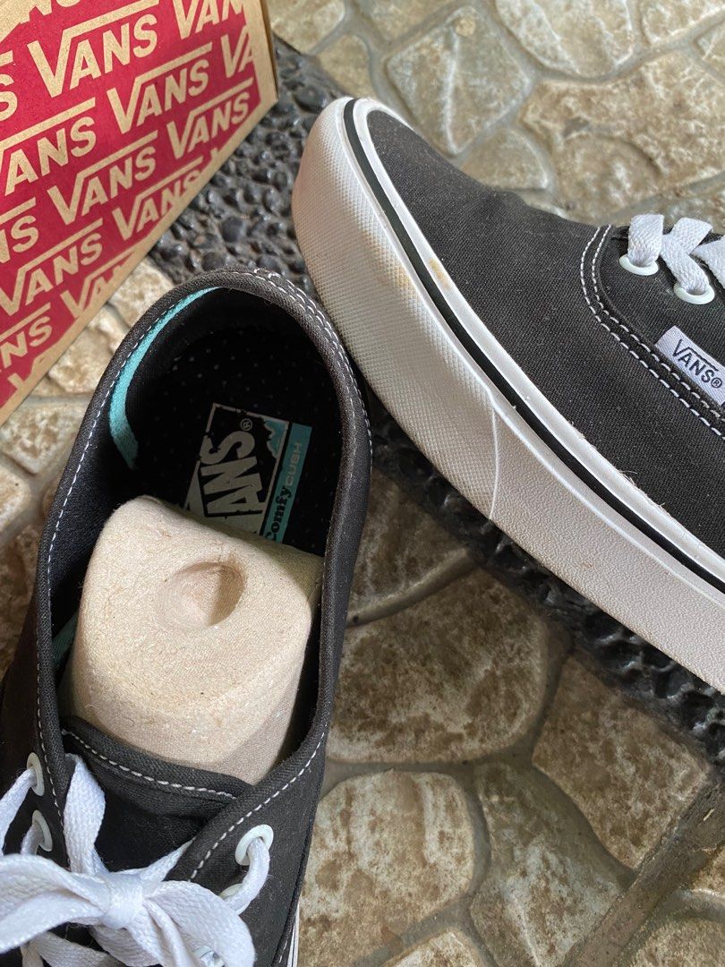 vans authentic comfycush