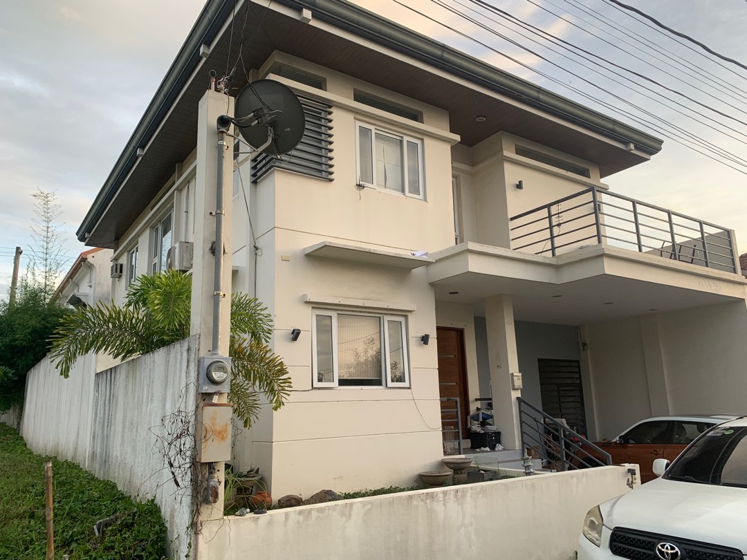 VERDANA HOUSE FOR SALE RUSH, Property, For Sale, House & Lot on Carousell