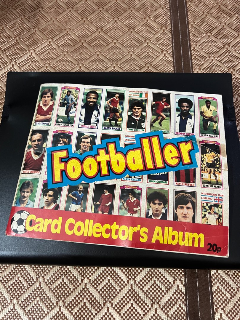vintage football card collector album 1981, Hobbies & Toys