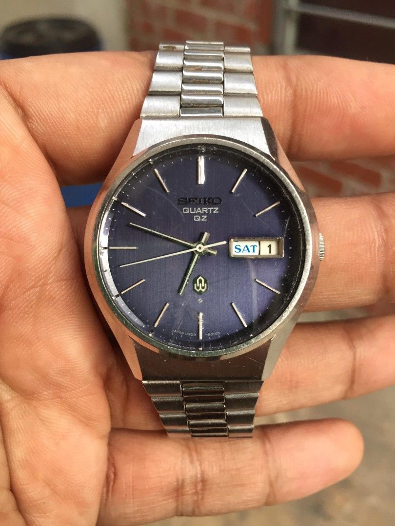 Vintage Seiko Quartz QZ blue dial 0923-8010-G, Men's Fashion, Watches &  Accessories, Watches on Carousell