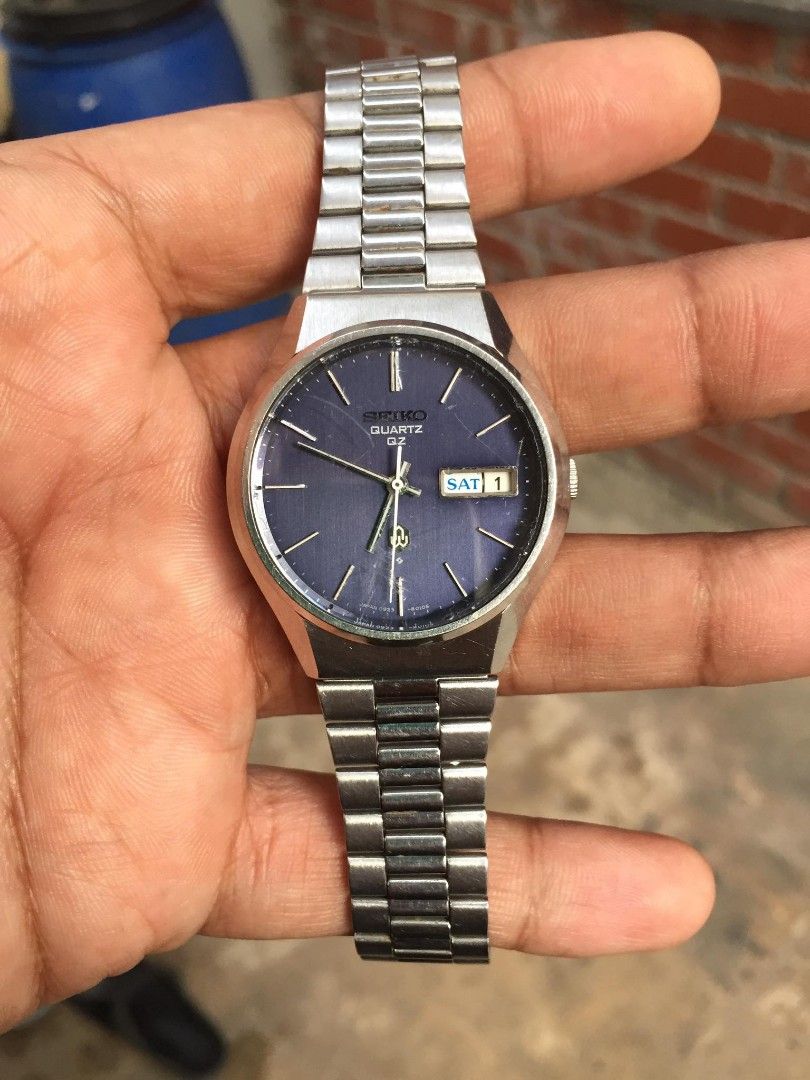 Vintage Seiko Quartz QZ blue dial 0923-8010-G, Men's Fashion, Watches &  Accessories, Watches on Carousell