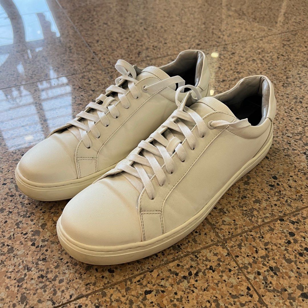 White minimalist hotsell sneakers