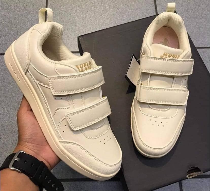 World balance sneakers for top women