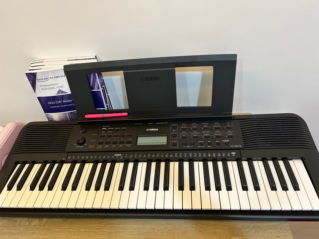 Yamaha Keyboard, Hobbies & Toys, Music & Media, Musical Instruments on Carousell