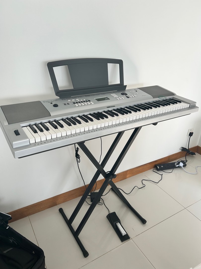 Yamaha DGX230 Keyboard Piano, Hobbies & Toys, Music & Media,