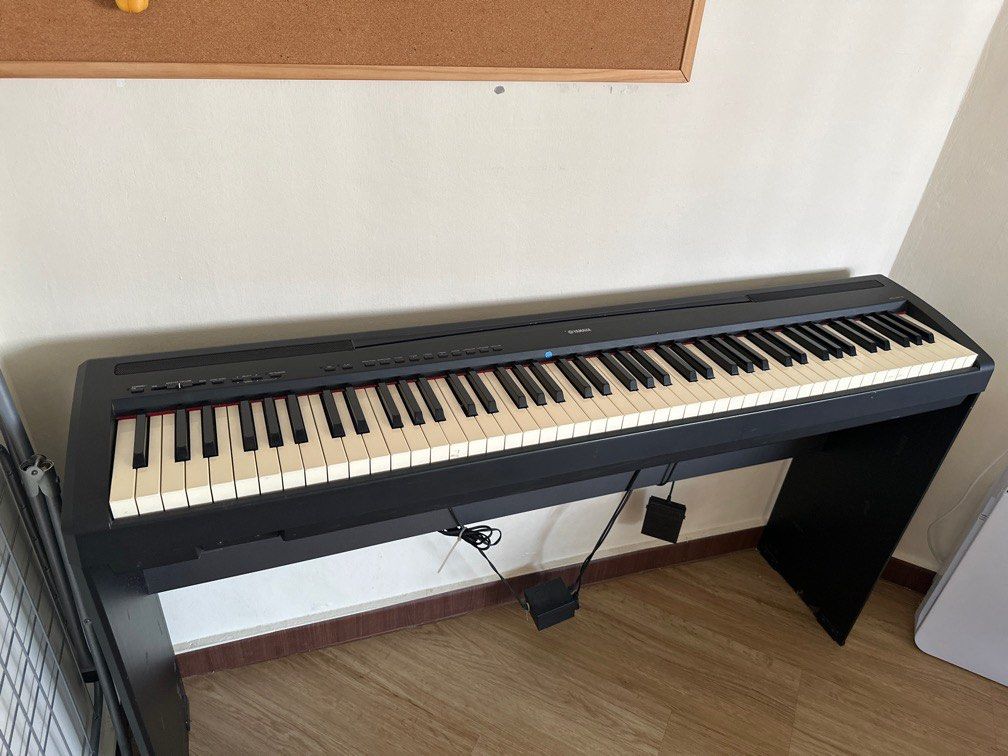 Yamaha digital piano p85, Hobbies & Toys, Music & Media, Musical
